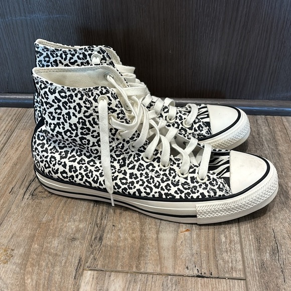 Converse All Star Cheetah Zebra High Top Sneakers Size 9 - Picture 4 of 8